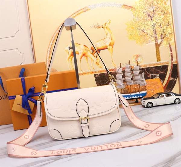 ルイヴィトンバッグ正面デザイン